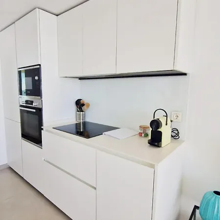 Amazing Sea Views, The Wave *