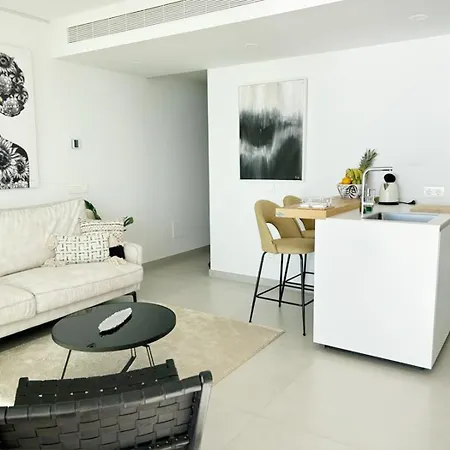 Апартаменты Amazing Sea Views, The Wave Фуэнхирола