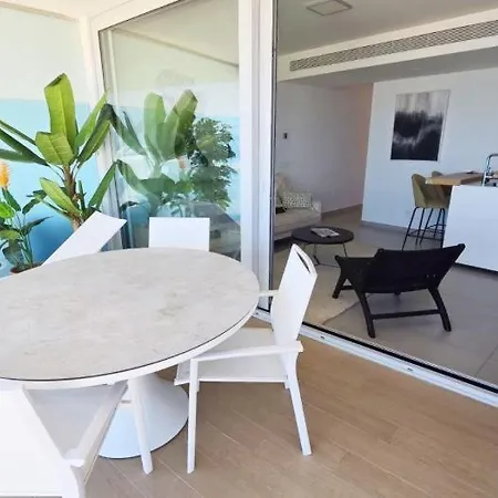 Апартаменты Amazing Sea Views, The Wave Фуэнхирола