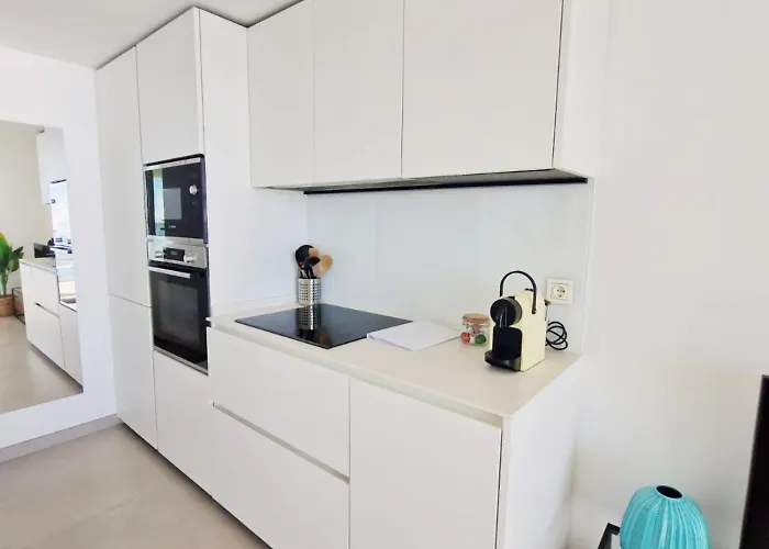 Amazing Sea Views, The Wave *