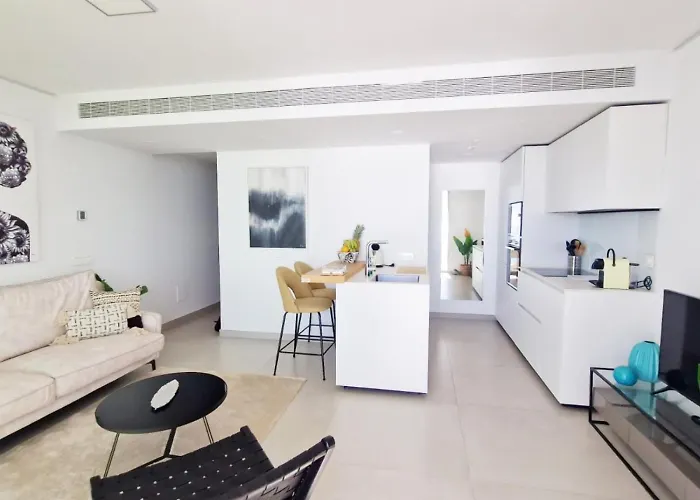 Апартаменты Amazing Sea Views, The Wave *