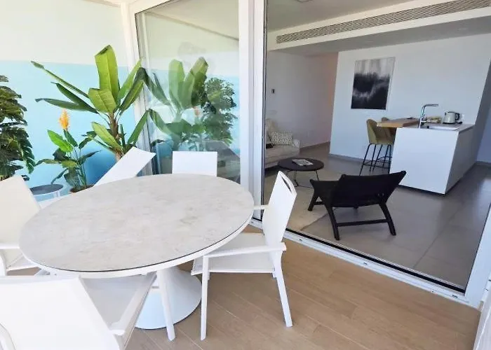 Апартаменты Amazing Sea Views, The Wave Фуэнхирола