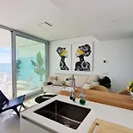 Amazing Sea Views, The Wave