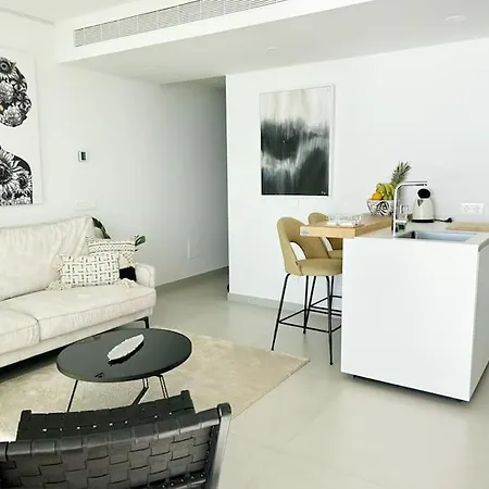 شقة Amazing Sea Views, The Wave