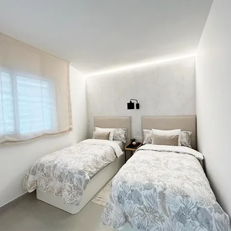 Amazing Sea Views, The Wave דירה