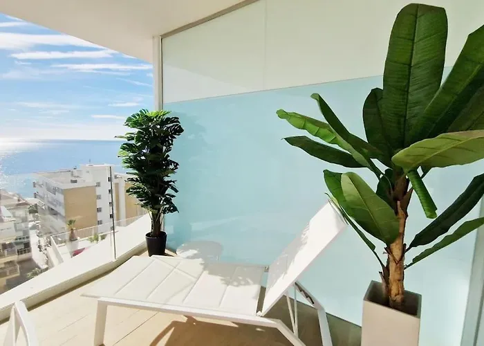 Amazing Sea Views, The Wave