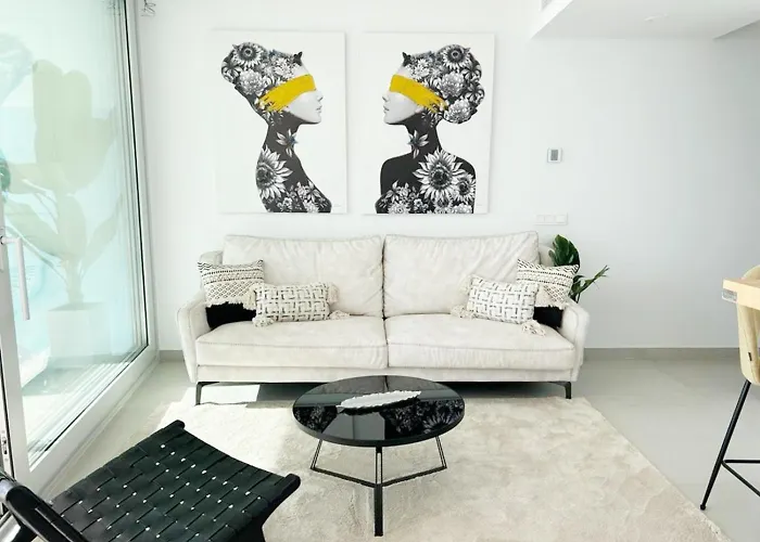 Amazing Sea Views, The Wave דירה *