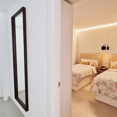 Amazing Sea Views, The Wave Apartment